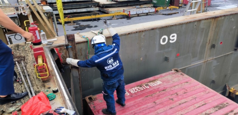 Ship repairing operation 12