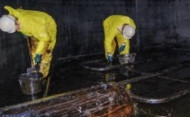 Vessel cleaning operation 8