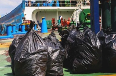 Vessel cleaning operation 9
